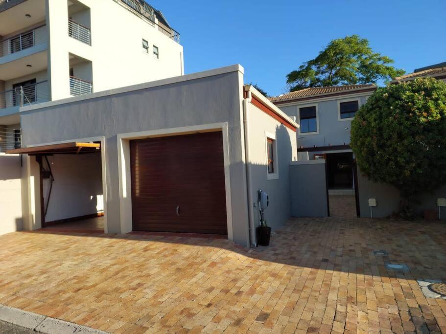 Tokai South Africa 3-beds 2baths Townhouse Apartment