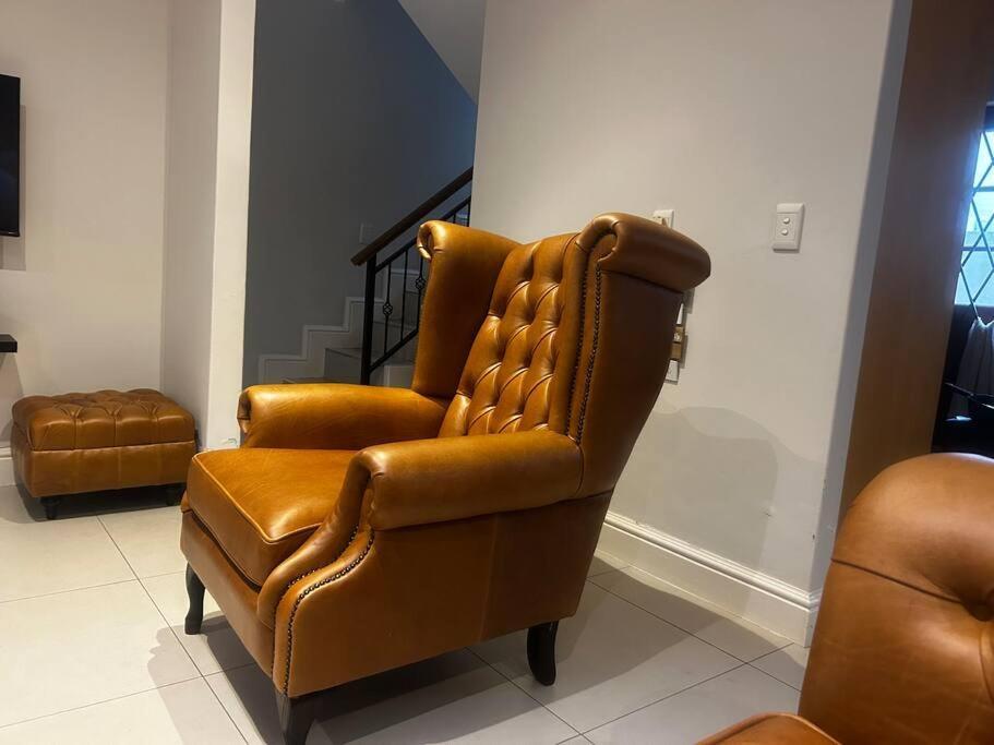 Tokai South Africa 3-beds 2baths Townhouse *